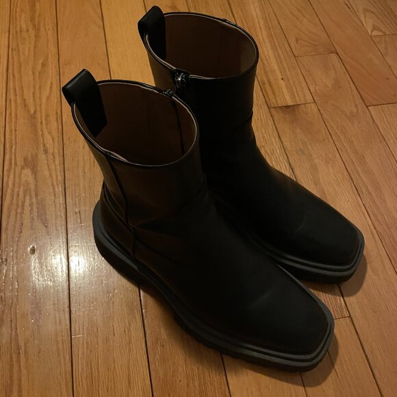 FERRAGAMO Ankle Boots MSRP 1200 US 9 EU 42 Black Leather Grey Accent Side Zip main image 11